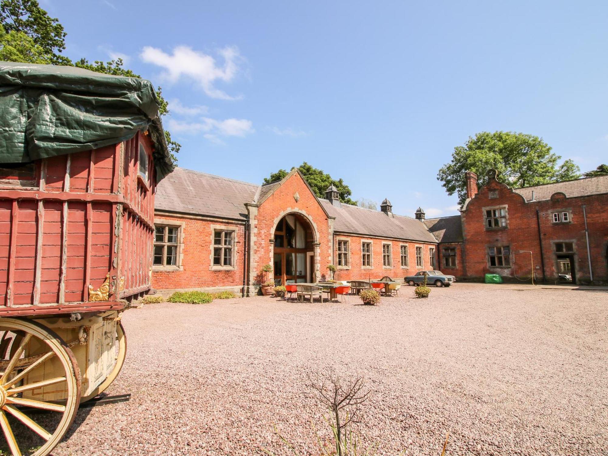 Chetwynd Lodge 스태퍼드 외부 사진